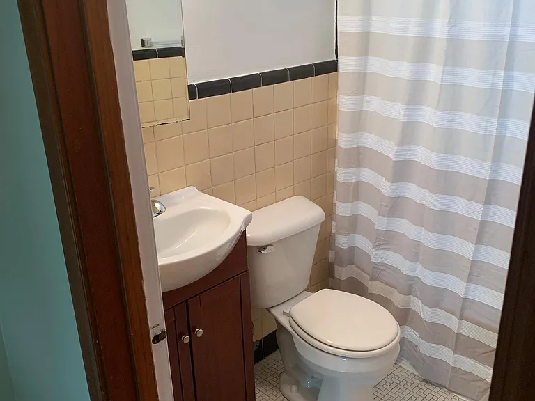 4336 Walker Ave — Photo 8