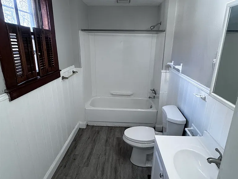 220 Broad St #1 — Photo 6
