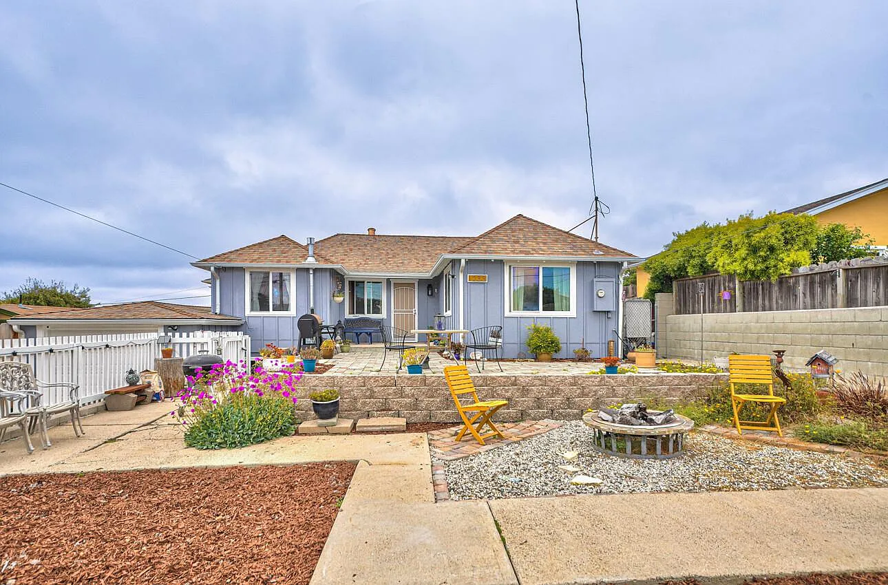 1233 Harcourt Ave photo 1