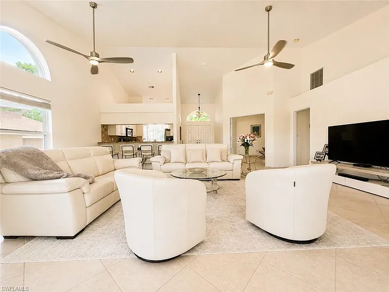 25151 Bay Cedar Dr — Photo 8