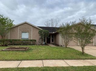 6814 Grant Dr, Richmond, TX 77469