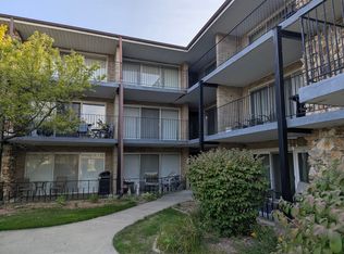 3177 W 115th St APT 2W, Merrionette Park, IL 60803