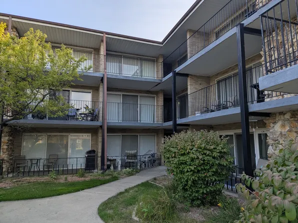 3177 W 115th St APT 2W, Merrionette Park, IL 60803