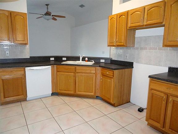 5th image of 294 Briar Bay Cir