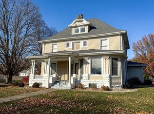 200 W Hunt Ave, Alexis, IL 61412