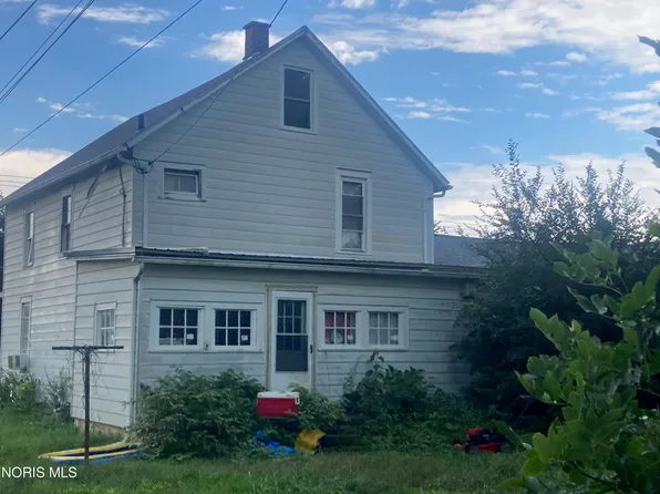 502 Short Elm St, Fostoria, OH 44830