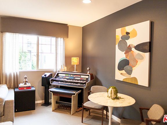 3rd image of 1629 Echo Park Ave APT 1