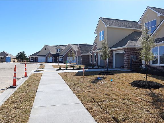 4th image of 2000 Reagan Ct