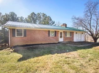 284 Easy St, Christiansburg, VA 24073