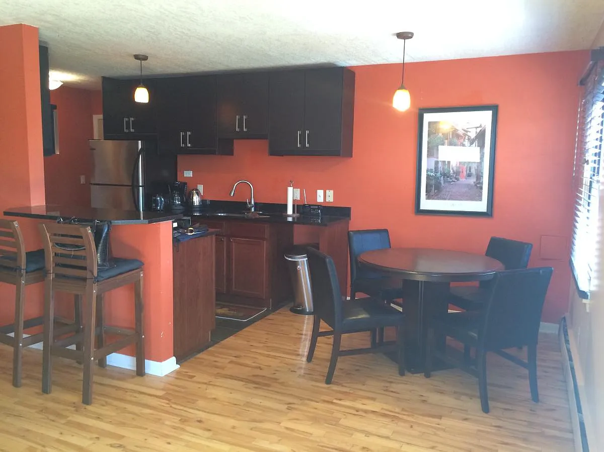 3019 Bryant Avenue S — Photo 4