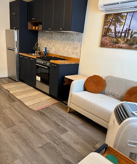 1708 Lancaster St #3 — Photo 2