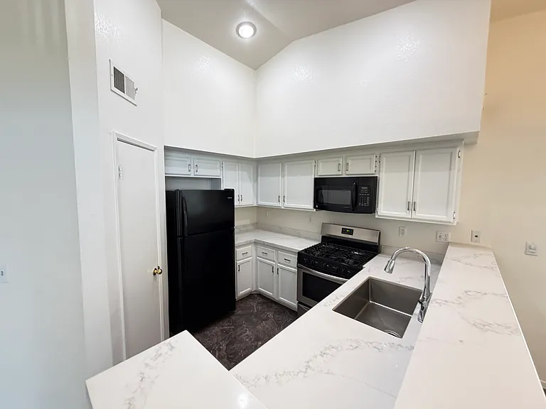 7241 Indian Creek Ln #201 — Photo 6