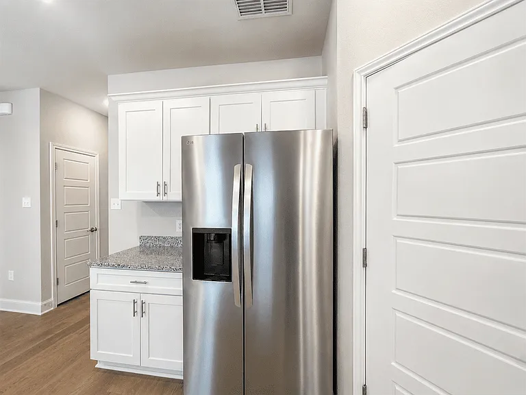 7220 Magnolia Vlg #101 — Photo 7