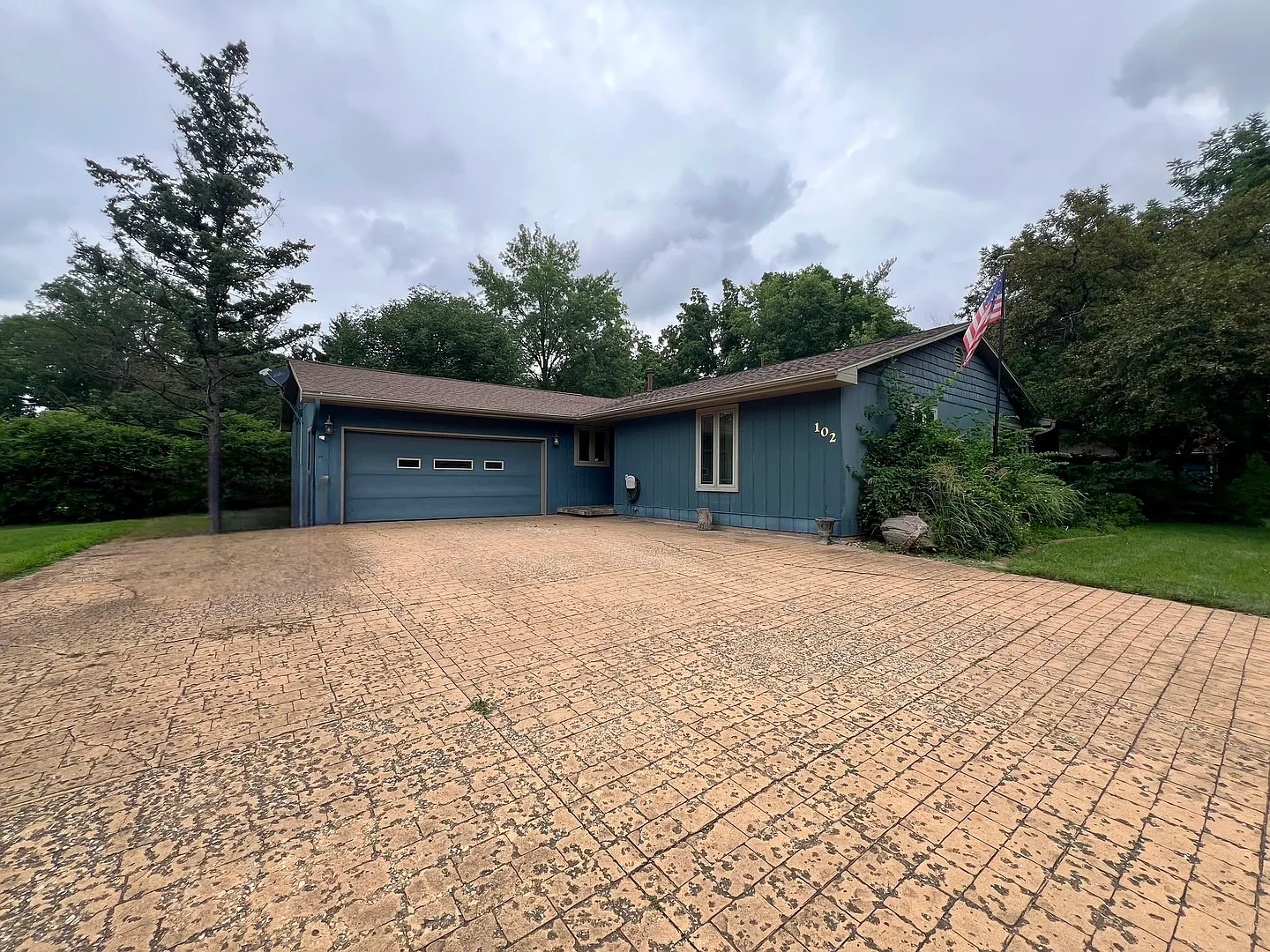102 Jennifer Dr photo 1