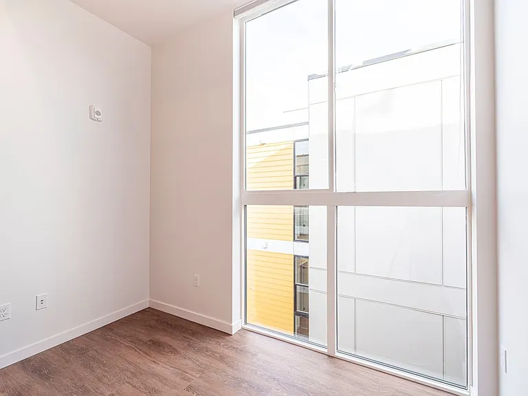 Freya Apartments - Private Studios + Social Connection — Photo 16