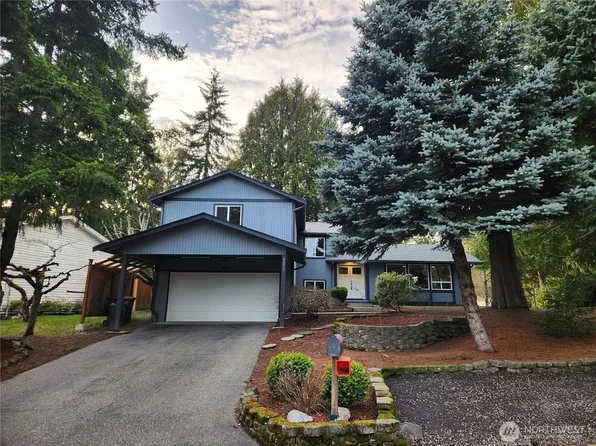 8051 Blue Oak Parkway NE, Bremerton, WA 98311