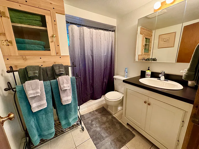 888 Hidden Valley Rd — Photo 15