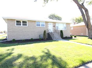 8601 Lamon Ave, Burbank, IL 60459