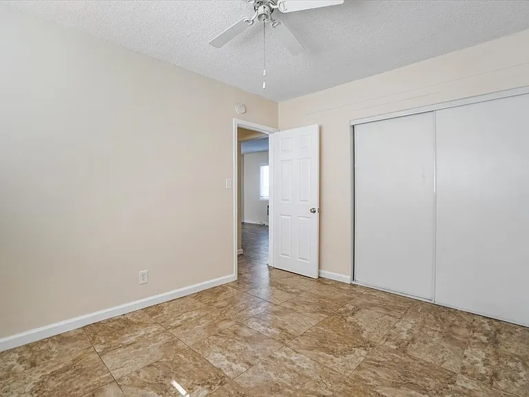 33140 Olive St #3 — Photo 6