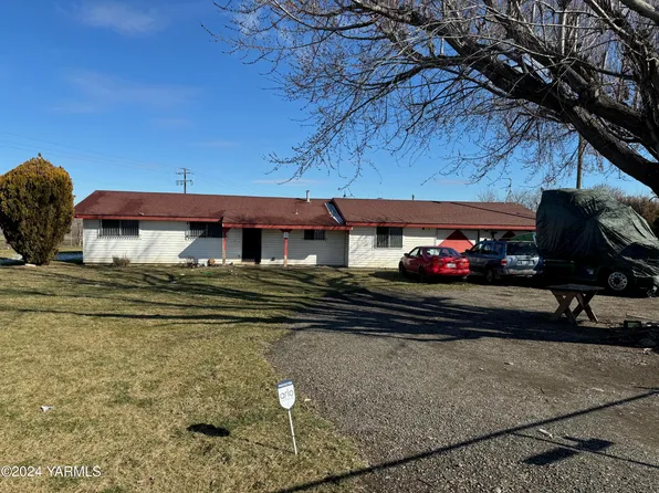 9191 N Track Rd, Toppenish, WA 98948