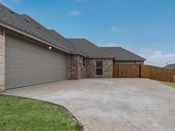 2nd image of 443 Stone Manor Dr