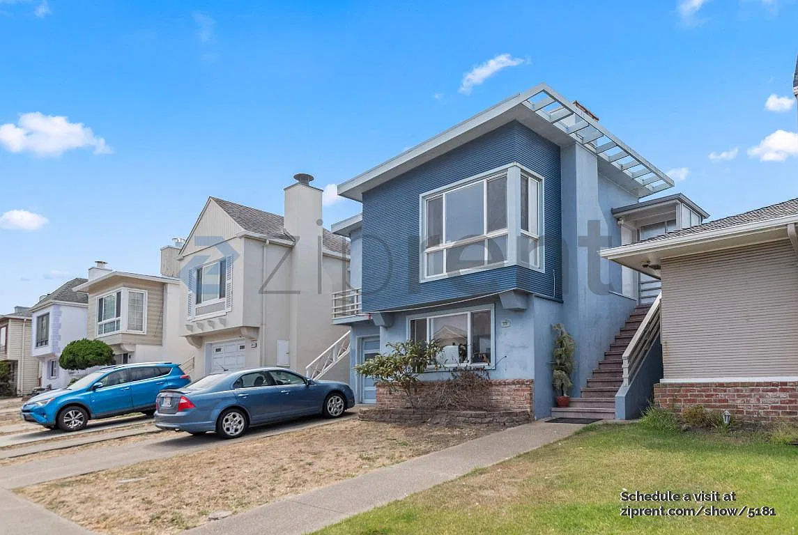 3 bed, 1120 sqft, $4,410 — Photo 2