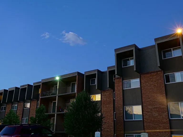Glenlake — Photo 23