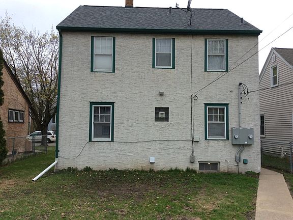 2nd image of 409 7th Ave S #2