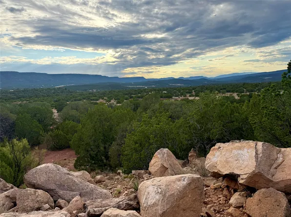 112 River Rd, Ilfeld, NM 87538