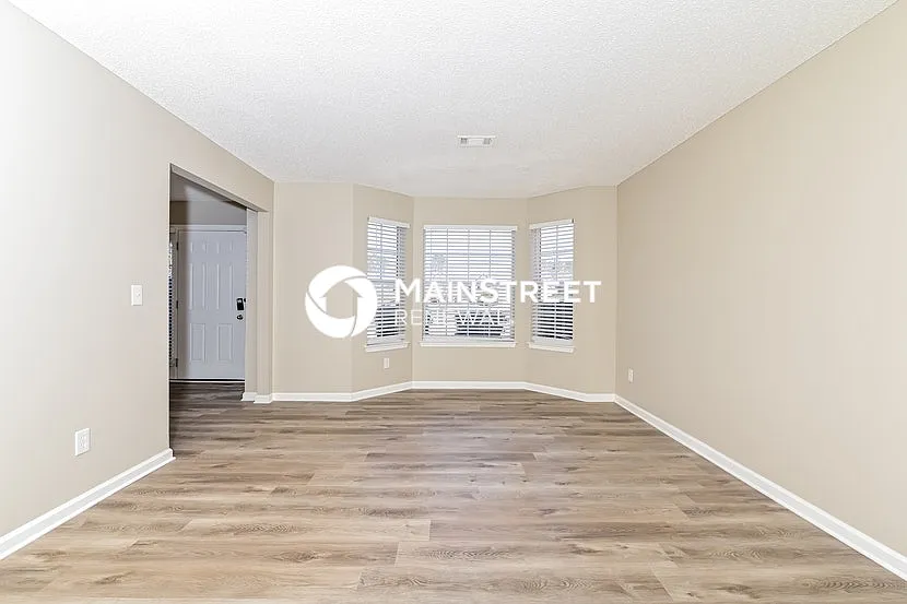 345 Kaleb Ct — Photo 4