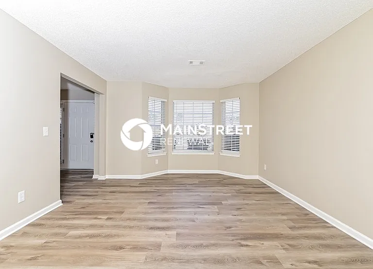 345 Kaleb Ct — Photo 5