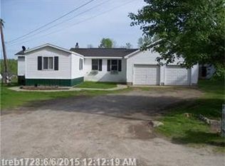 1362 Hallowell Rd, Litchfield, ME 04350