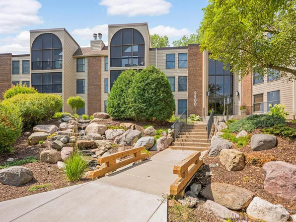 9500 Collegeview Rd APT 309, Bloomington, MN 55437
