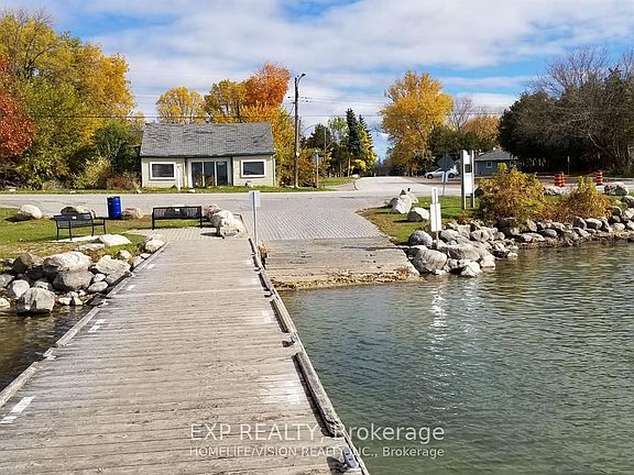 4th image of 51 Lake Dr E