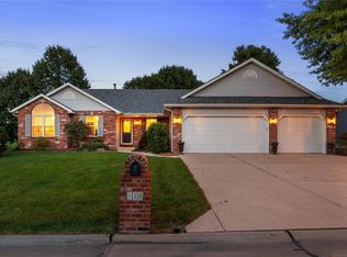 128 Sundown Rdg, Maryville, IL 62062