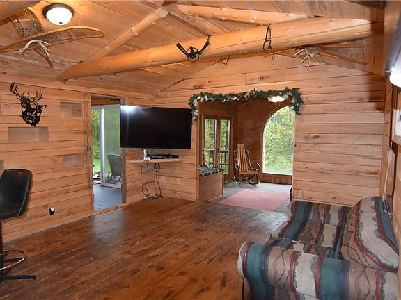 5th image of 4062 N Long Lake Road