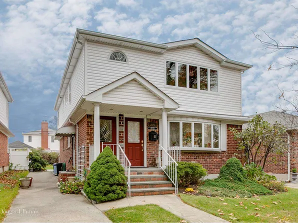 157-31 16th Road image 1 of 20