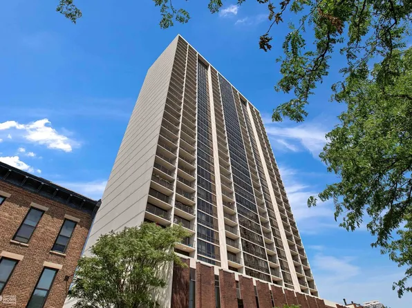 1636 N Wells St APT 1109, Chicago, IL 60614