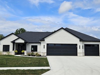 102 Fox Trail Dr, Auburn, IN, 46706