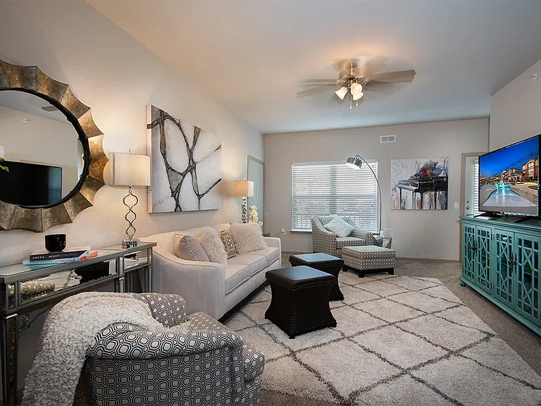 1300 E Meadowlark Blvd #28-306 — Photo 2