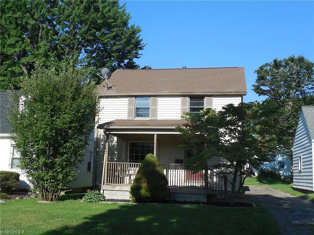 254 S Main St photo 1