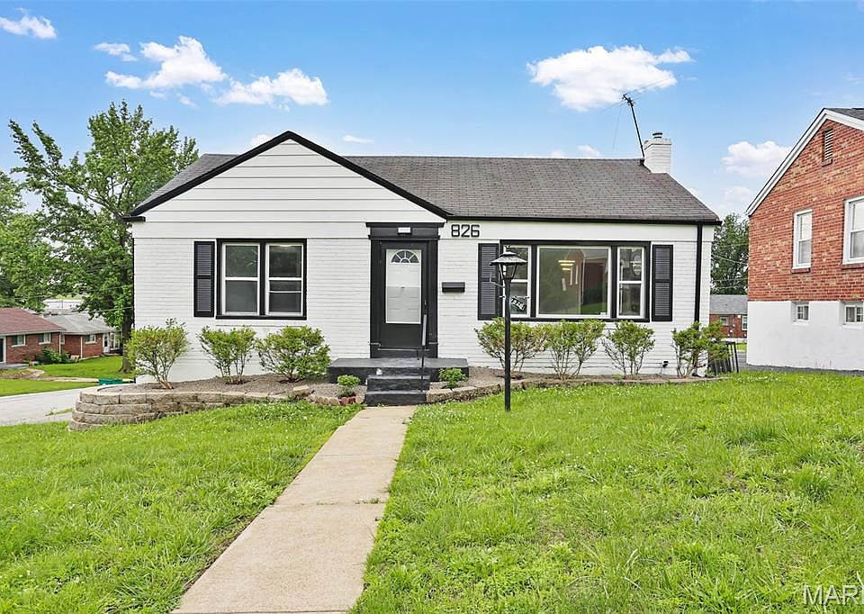 1st image of 826 Fontaine Pl