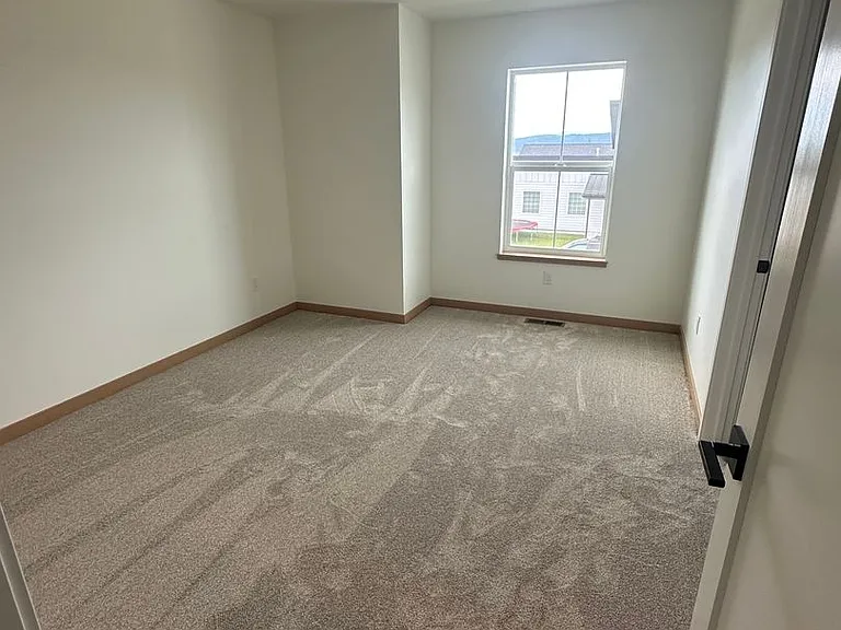 603 Holstein Way — Photo 7