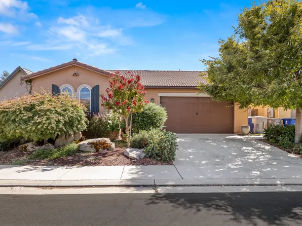 3022 Celeste Ave, Clovis, CA 93619