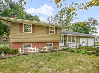 1116 N Russell Ave, Aurora, IL 60506