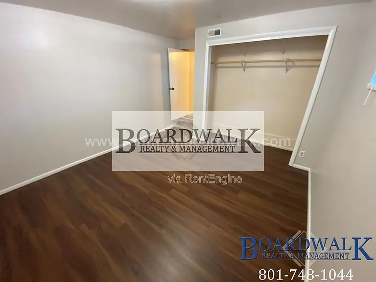 2527 E Valley View Ave #4 — Photo 14