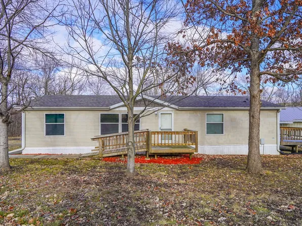 454 Hazel Ave, Newton, IA 50208