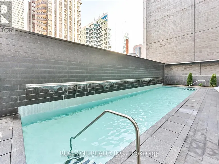 42 Charles St E #2904 — Photo 19