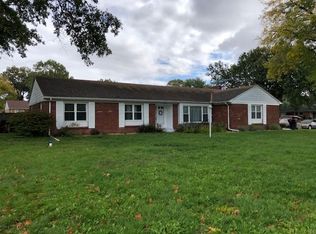 61646 Greentree Dr, South Bend, IN