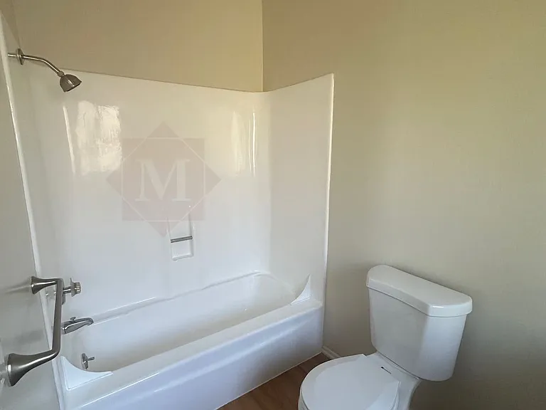 309 W Canon Perdido St #V — Photo 2